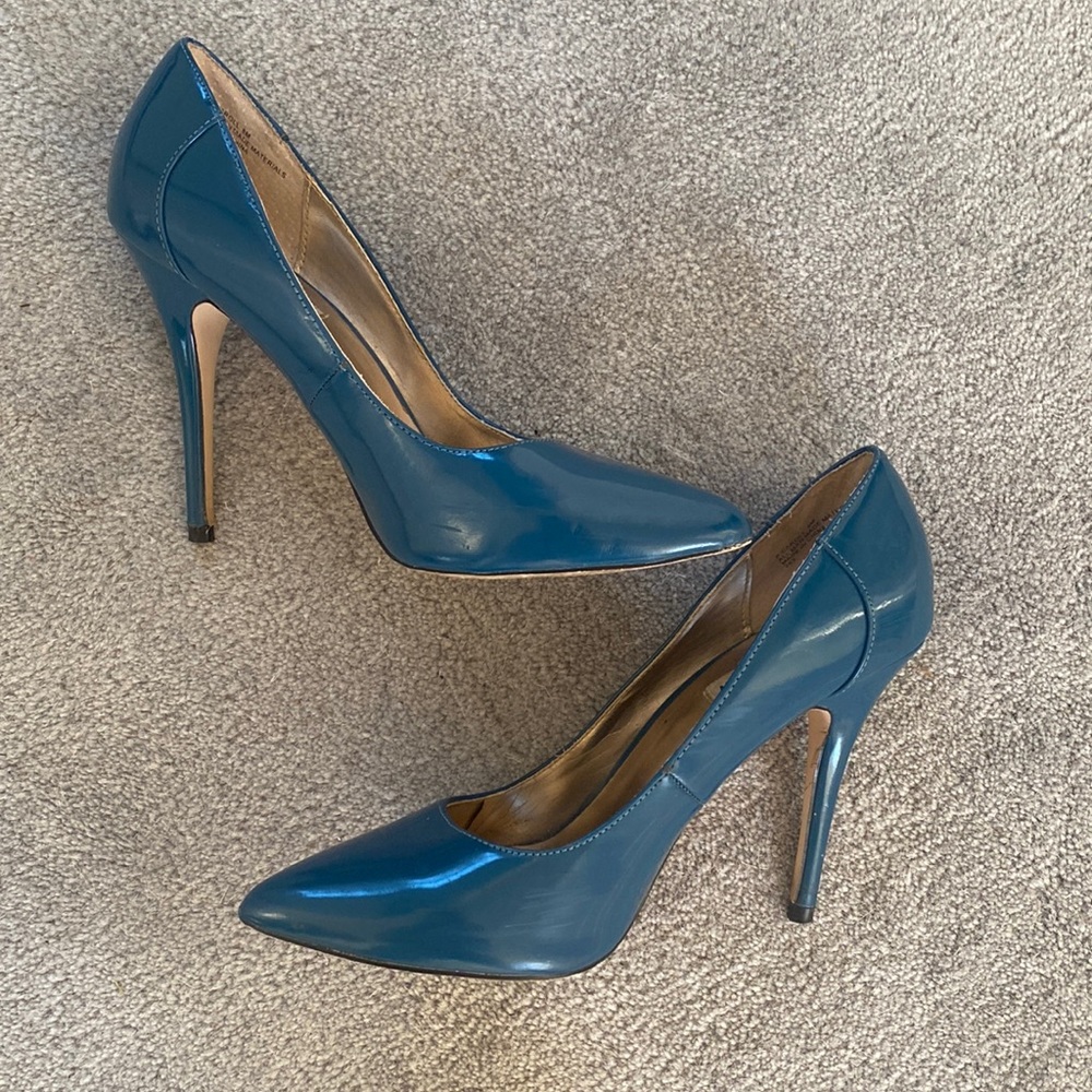 Steve Madden teal pumps